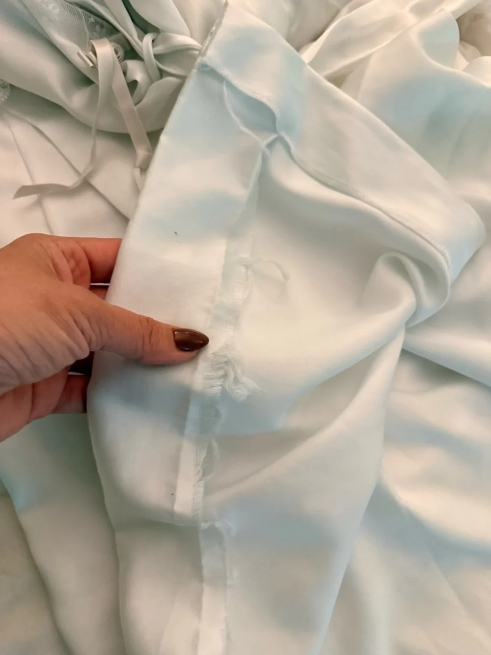 Dior White Satin Lace-Trim Robe - Picture 5 of 5